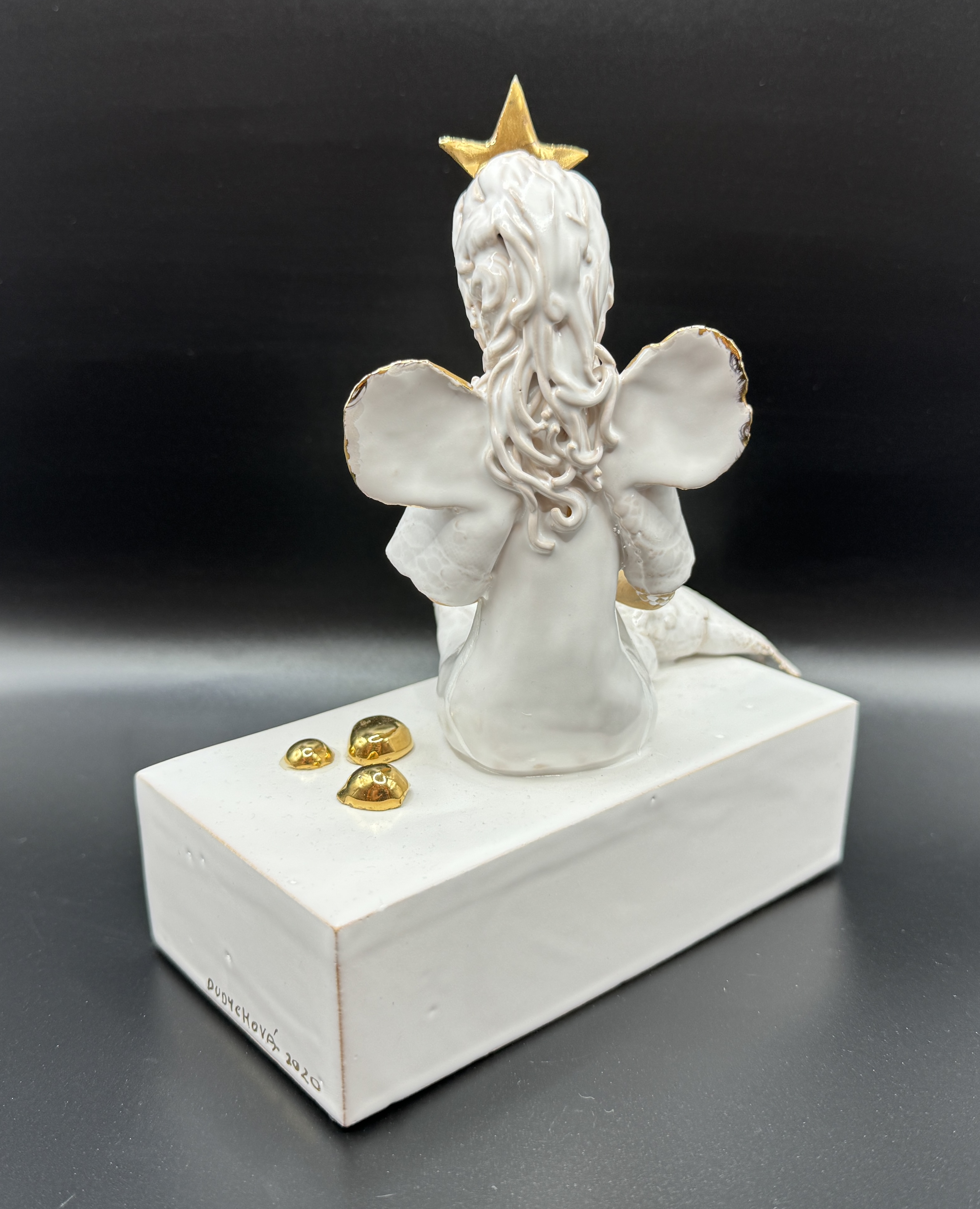 Dudychová Marie: Andělka sedící