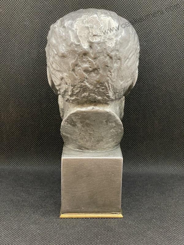 Bocker Jaroslav: Wilhelm Conrad Röntgen