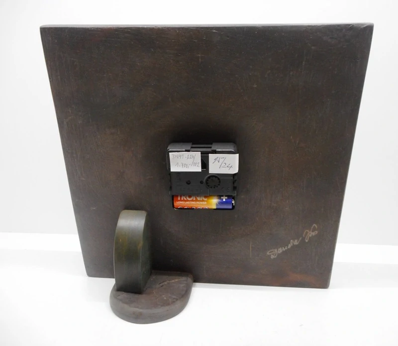 Doucha Jiří: Hodiny stolní