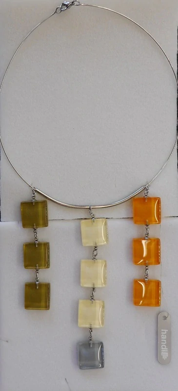 Kaufman Robert: Kaskády čtverců - náhrdelník 