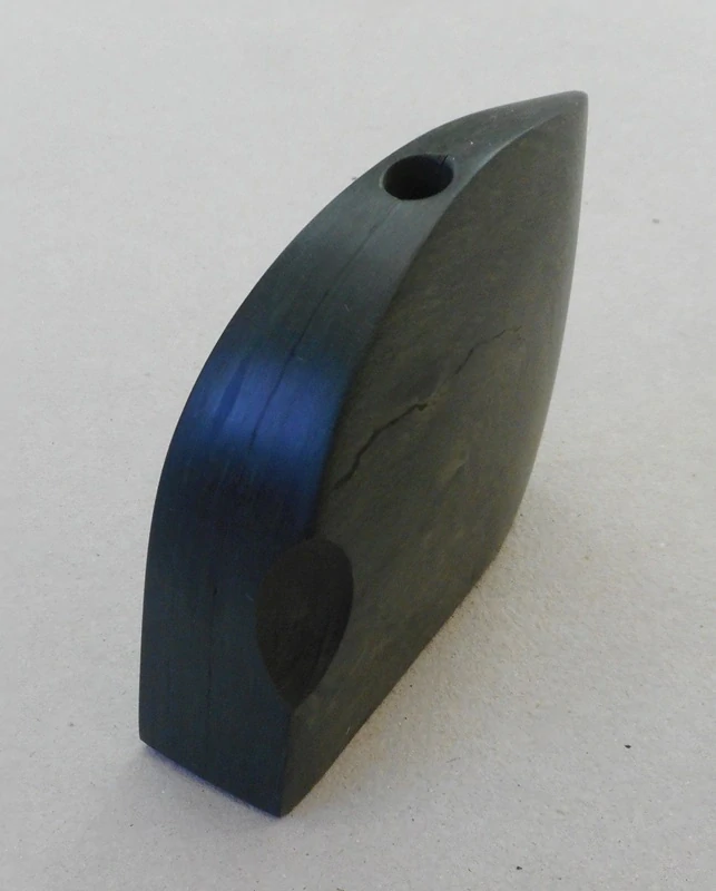 Doucha Jiří:  Vázička z břidlice