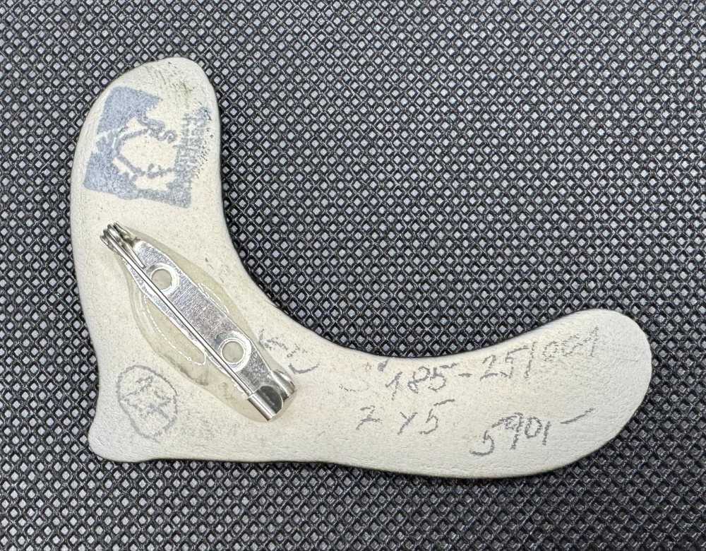 Šedina Roman: Brož 27