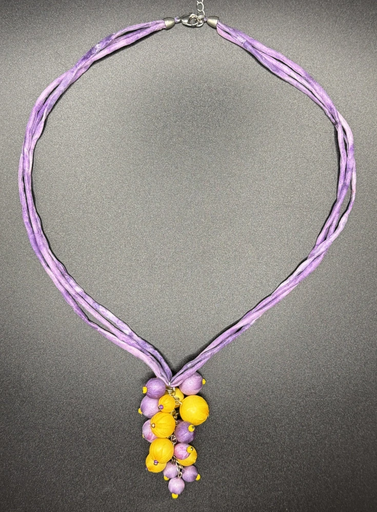 Ammerová Bohumila: Náhrdelník hrozen -fialový
