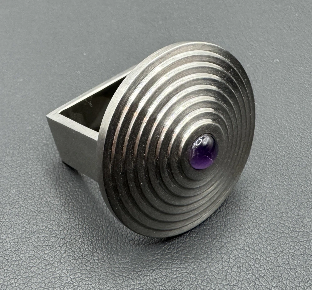 Štěpánek Miroslav: Prsten s almandinem