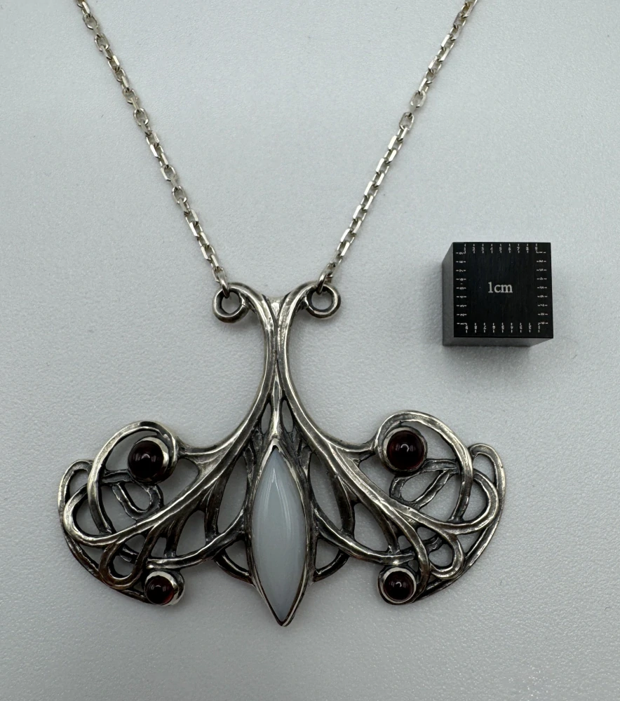 Mašková Zuzana: Náhrdelník - Svlačec