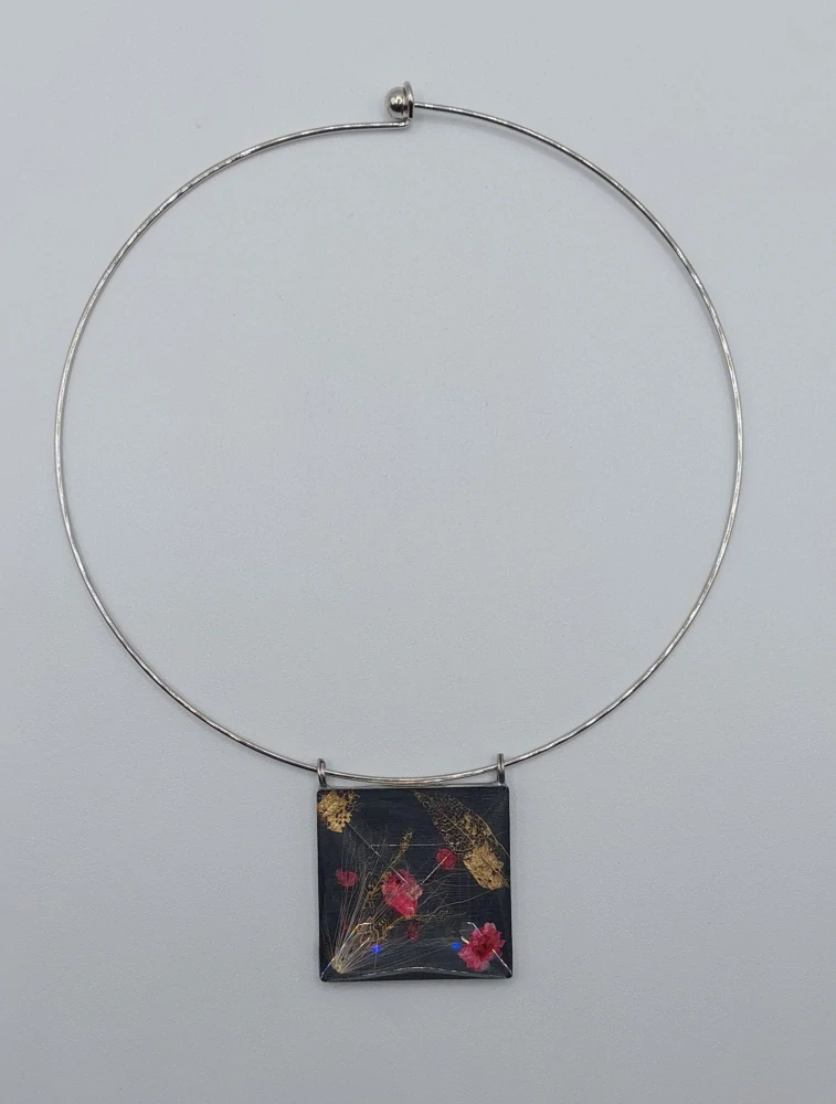 Machová Zuzana: Náhrdelník IV