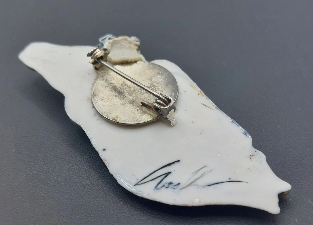 Roučka Eva: Brož VI