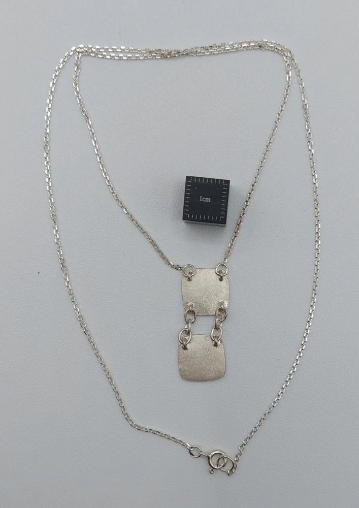 Ebermannová Hana: Náhrdelník - Střelka