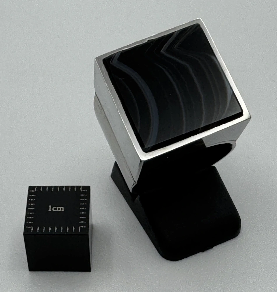 Votipka Karel: Prsten