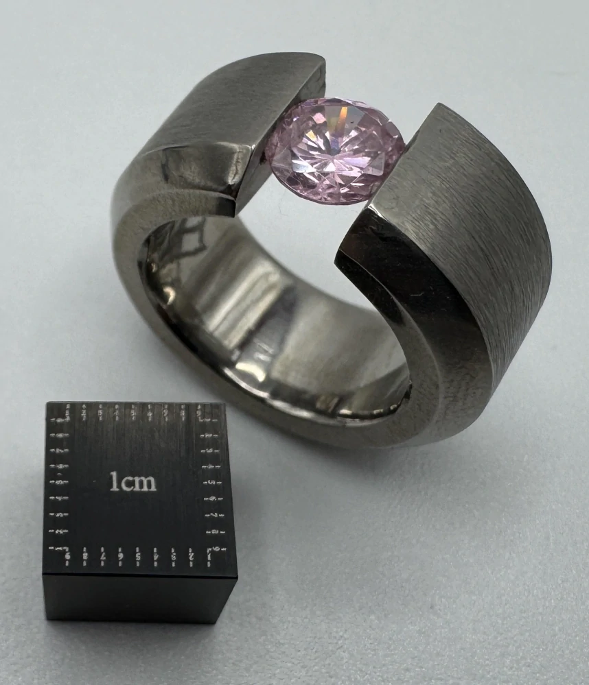 Votipka Karel: Prsten