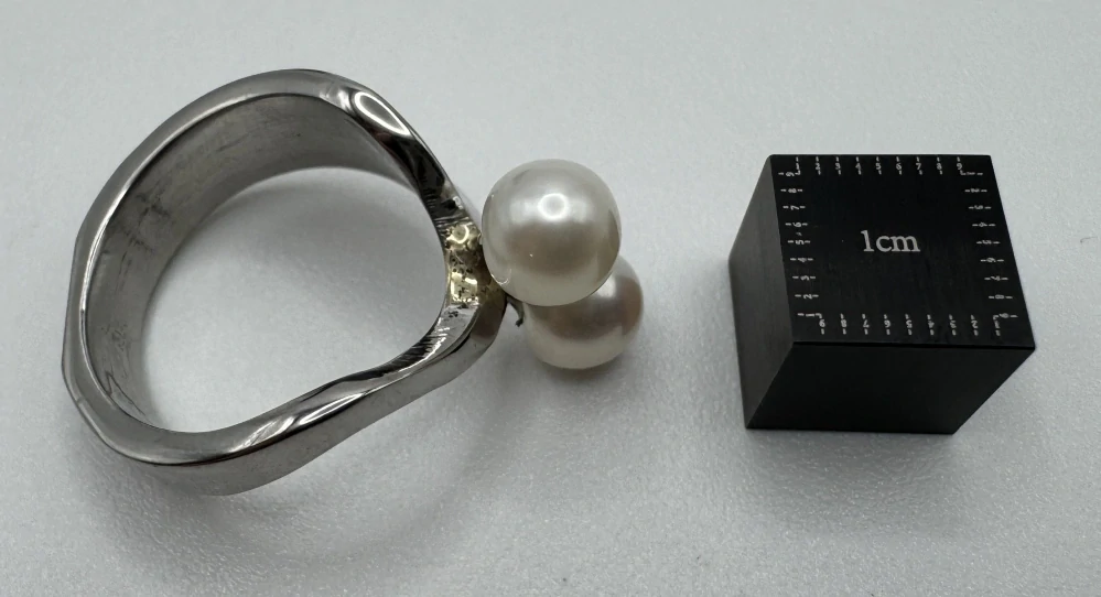 Votipka Karel: Prsten