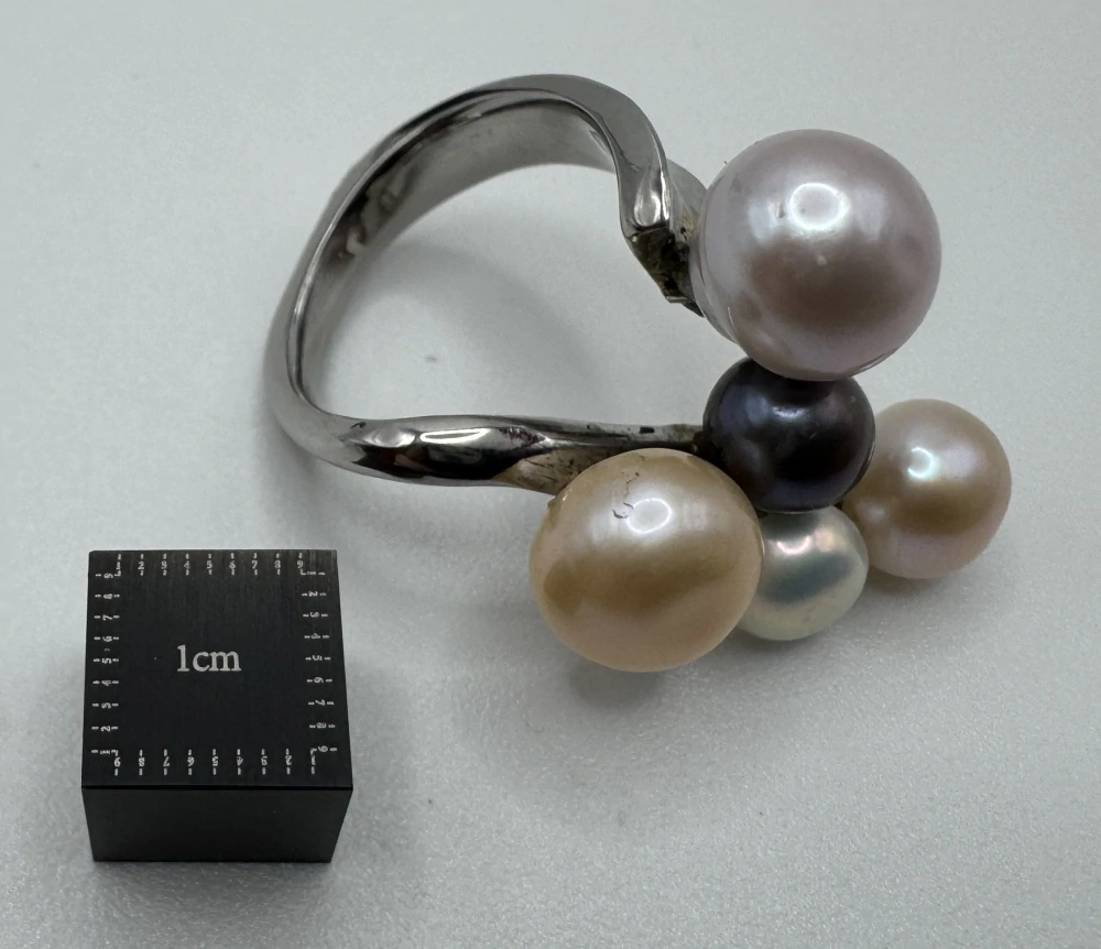 Votipka Karel: Prsten