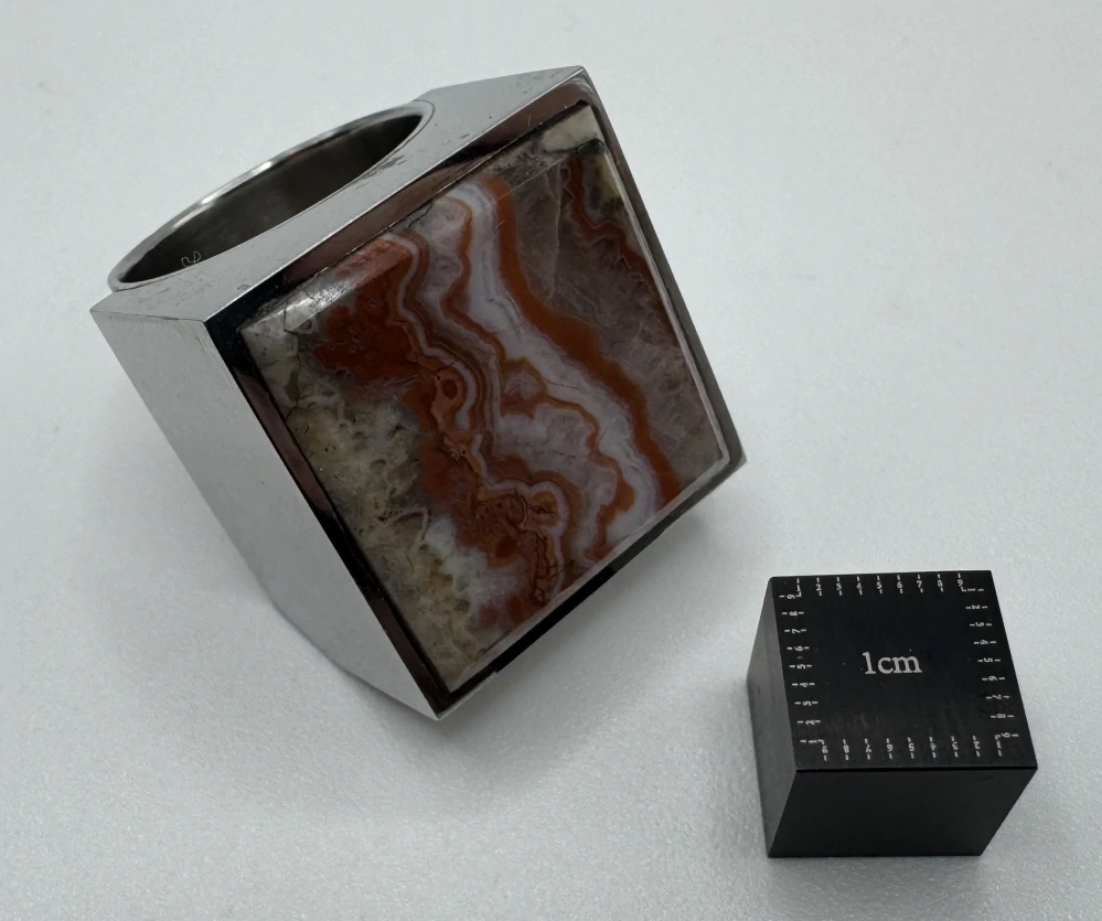 Votipka Karel: Prsten