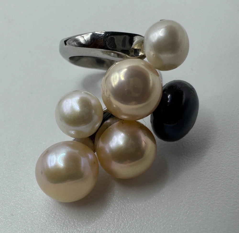 Votipka Karel: Prsten šest perel