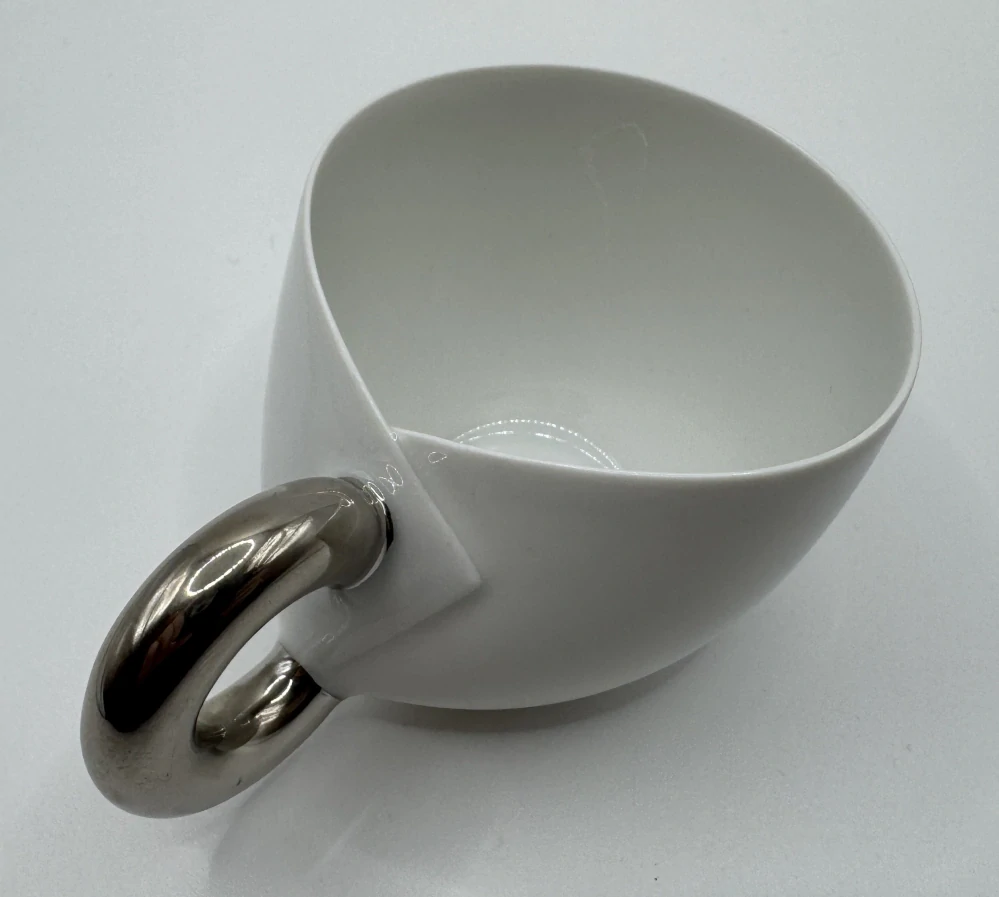 Linhartová Radka: Hrnek překládaný