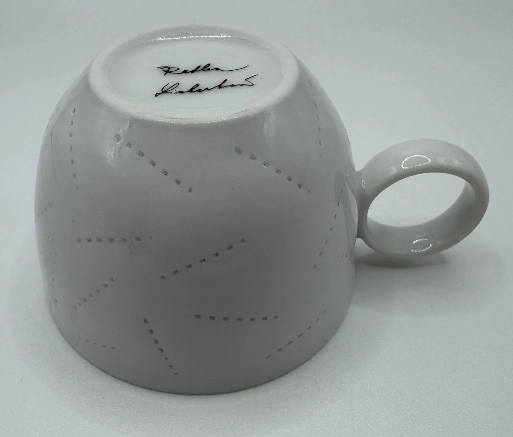 Linhartová Radka: Šálek piccolo tečky