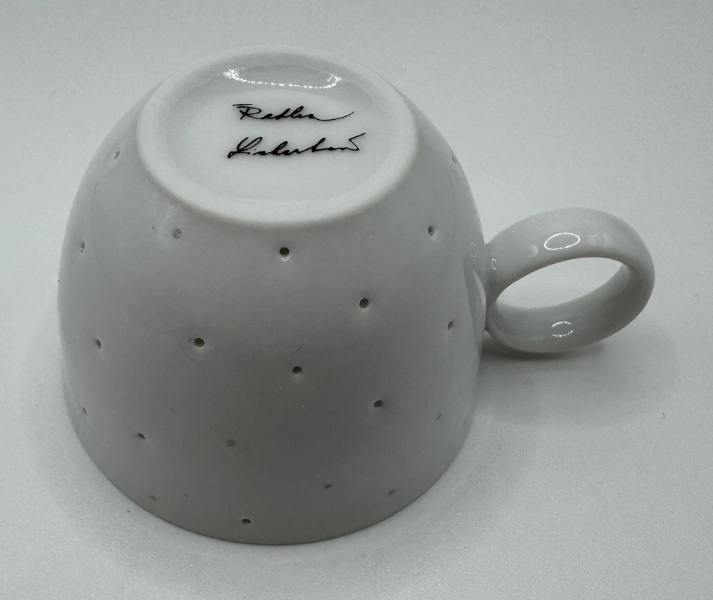 Linhartová Radka: Šálek piccolo děrovaný