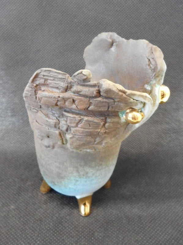 Čejková Darja: Vázička (svícínek, květináček) I.