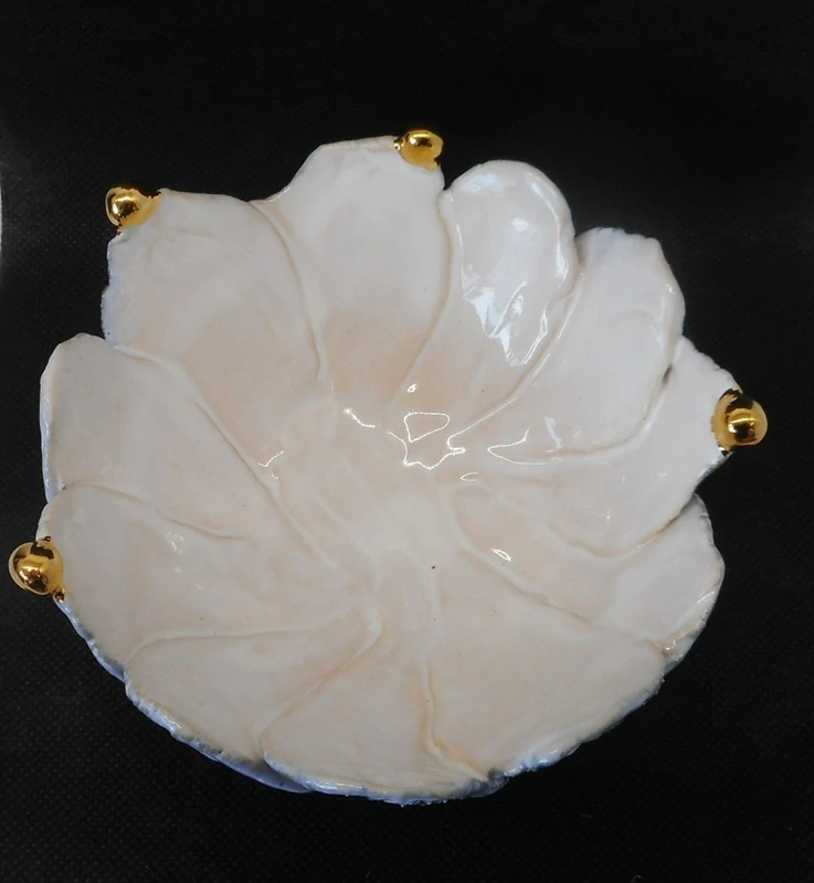 Čejková Darja: Leknín - miska