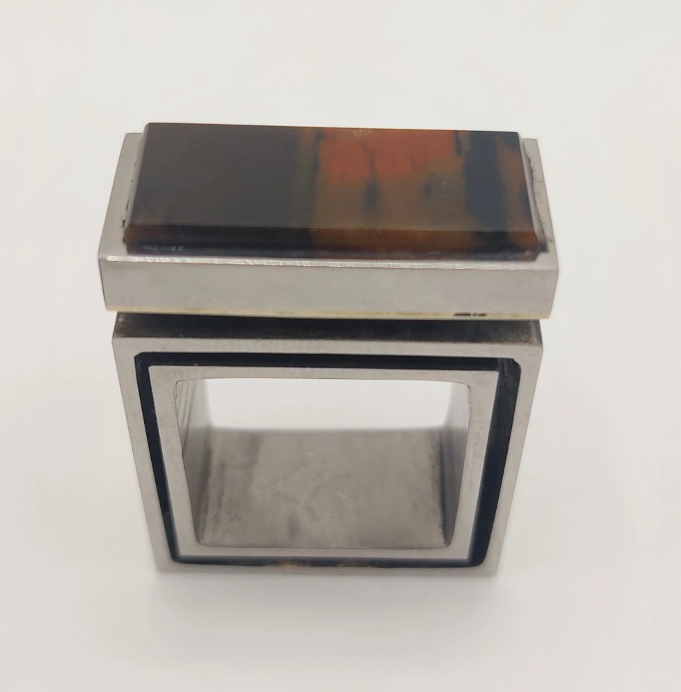 Votipka Karel: Prsten (zkamenělé dřevo)