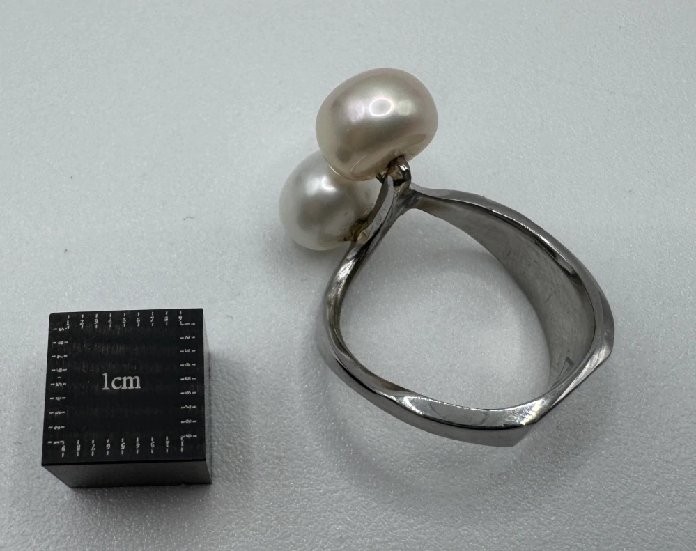 Votipka Karel: Prsten