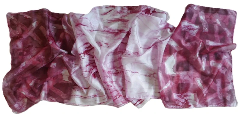 Horová Růžena: Šála hedvábná vínová