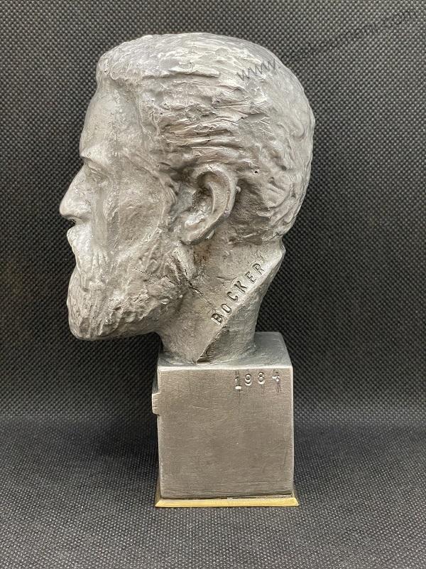 Bocker Jaroslav: Wilhelm Conrad Röntgen
