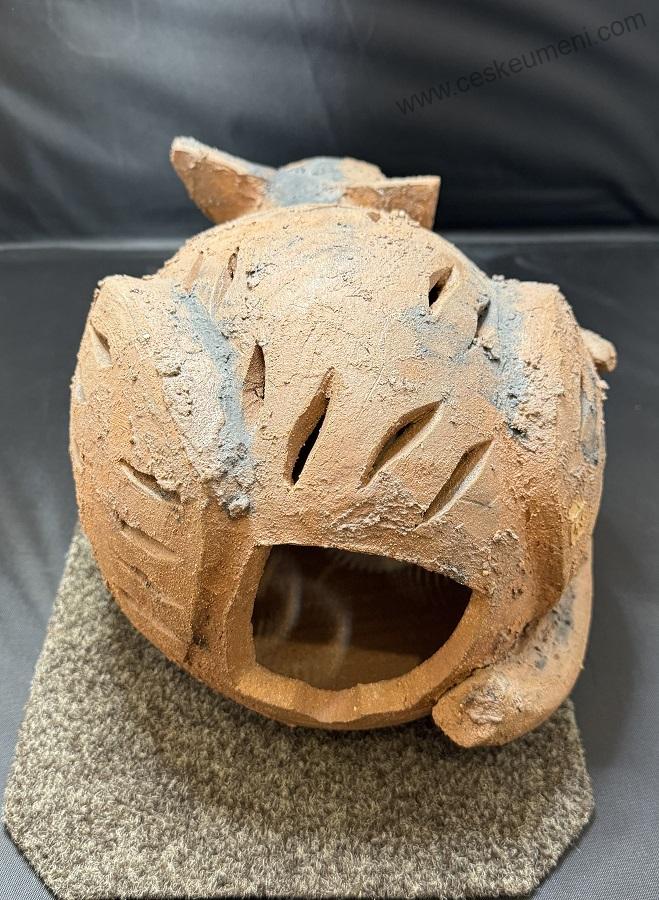Nožičková Petra: Kočka ležící