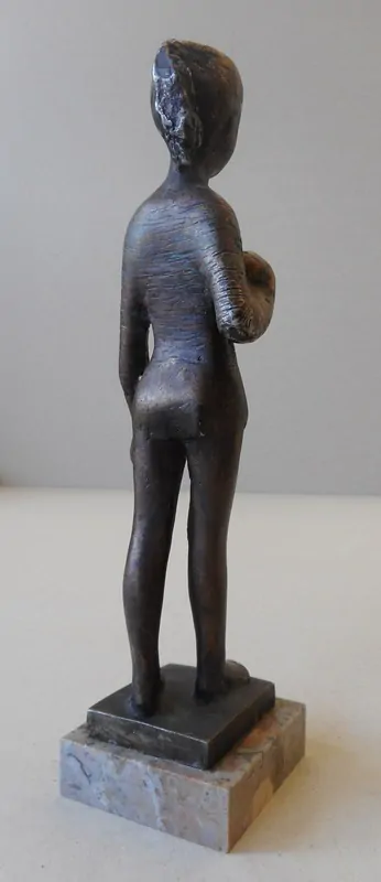 Moravová Jana: Děvčátko s míčem