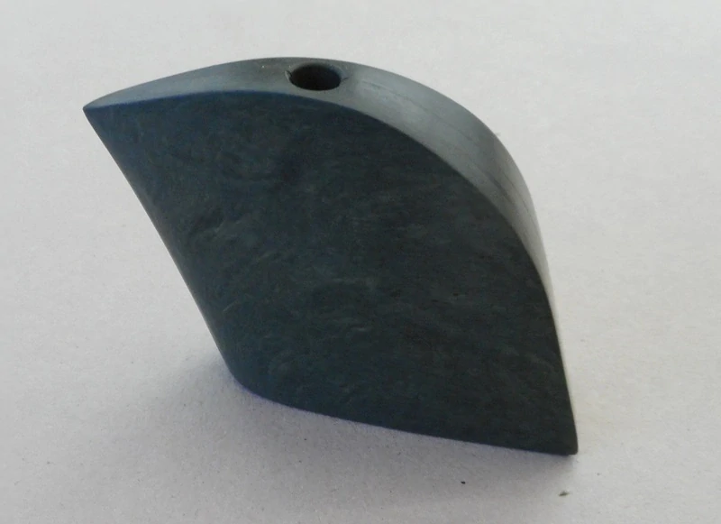 Doucha Jiří:  Vázička z břidlice