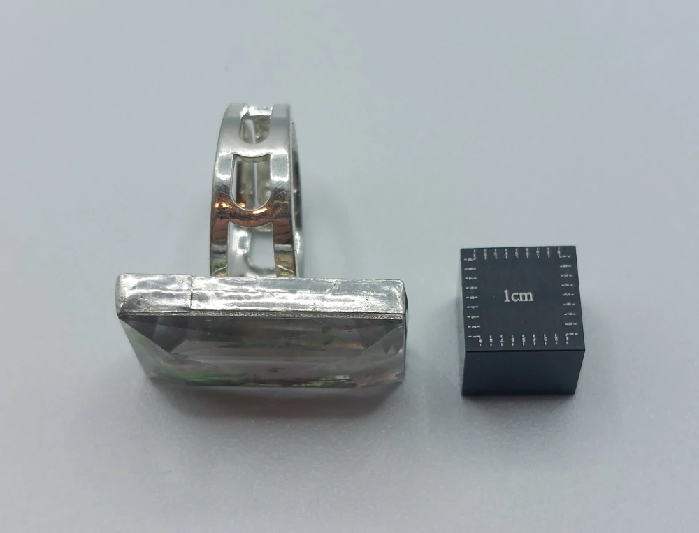 Machová Zuzana: Prsten VI