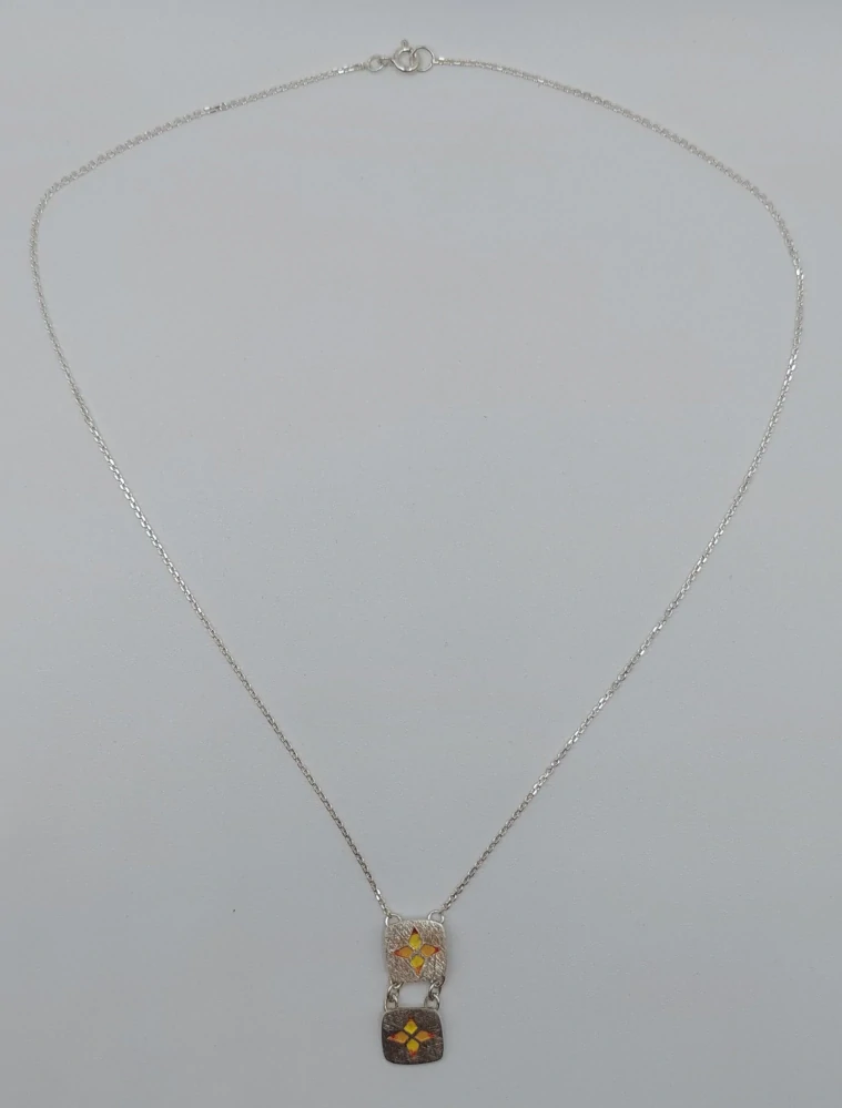 Ebermannová Hana: Náhrdelník - Střelka