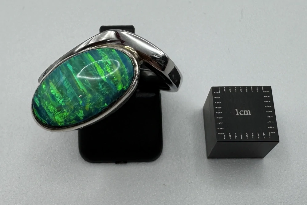 Votipka Karel: Prsten