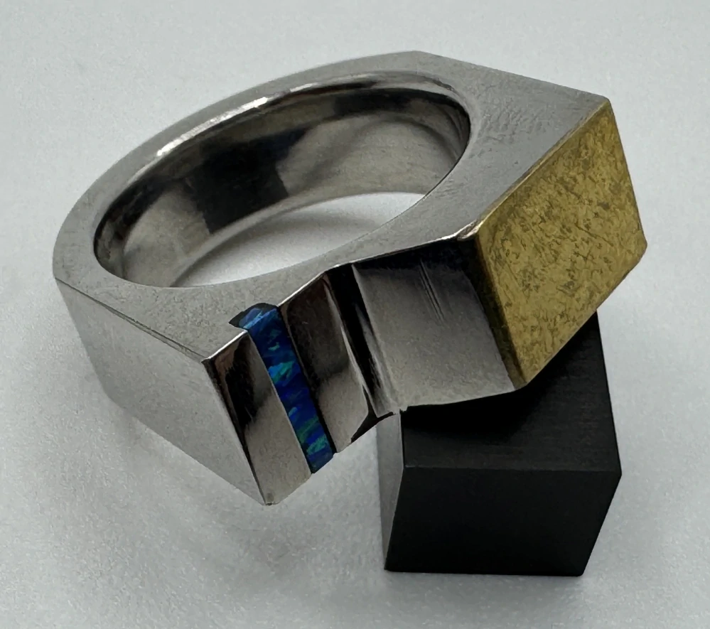 Votipka Karel: Prsten