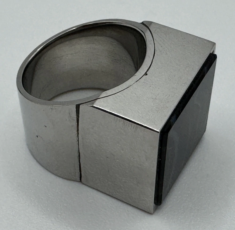 Votipka Karel: Prsten