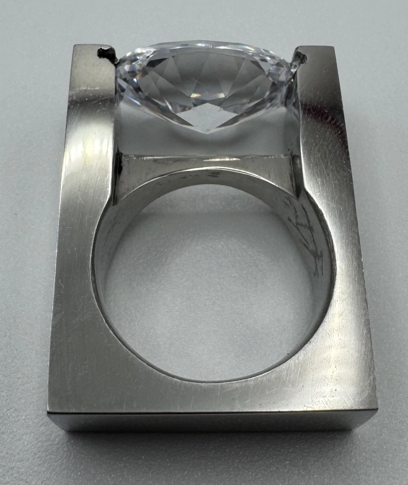 Votipka Karel: Prsten