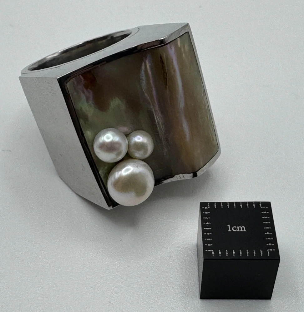 Votipka Karel: Prsten