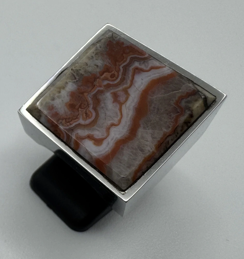 Votipka Karel: Prsten