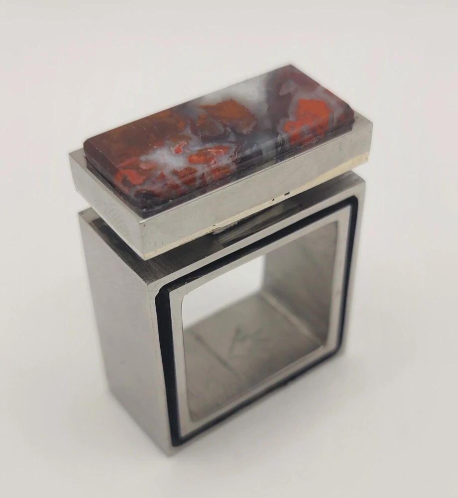 Votipka Karel: Prsten (s jaspisem)