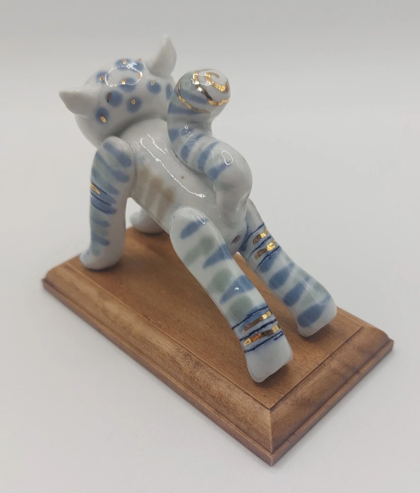 Motlík Ondřej: Kočka (protahující se)