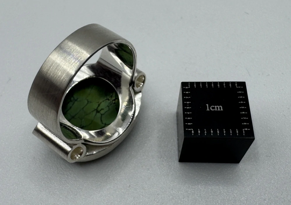 Tichá Andrea: Prsten