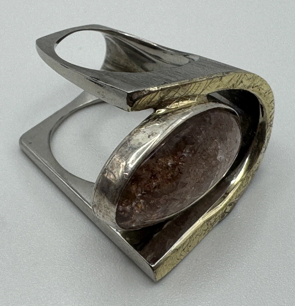 Votipka Karel: Prsten