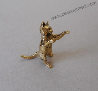 Garguláková Ivana: Kočička stojící