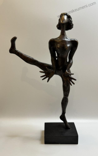 Tomková Towenová Evženie: Jazz dance Majka