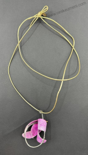 Novotná Veronika: Závěs - Brambořík