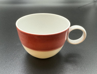 Linhartová Radka: Šálek piccolo červený pruh