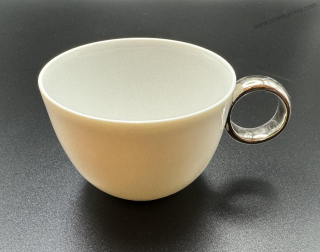 Linhartová Radka: Šálek piccolo