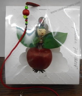 Halířová Dita: Jablíčko II. -  závěsná panenka z makovice