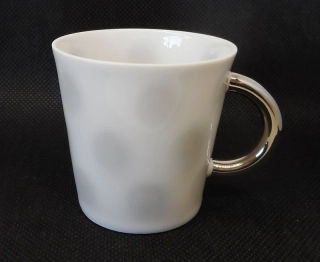 Linhartová Radka: Presso šálek EMA III.