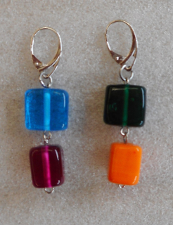 Brodská Vladimíra: Náušnice kostičky barevné kombinované
